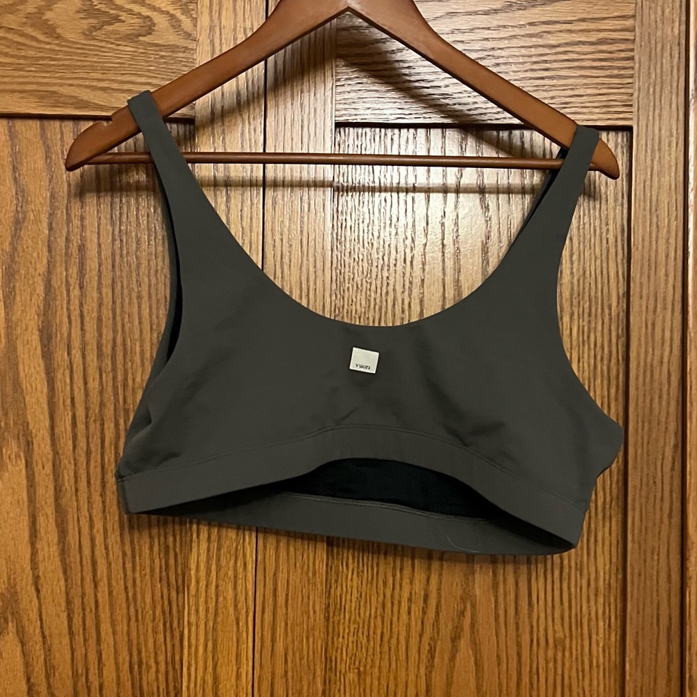 Vuori Charcoal Sports Bra - Picture 2 of 3